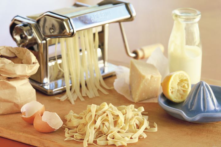 Cooking Vegetarian Pasta with lemony sauce