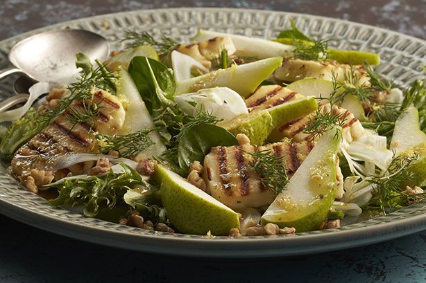 Cooking Vegetarian Pear, fennel and haloumi salad with walnut and thyme dressing
