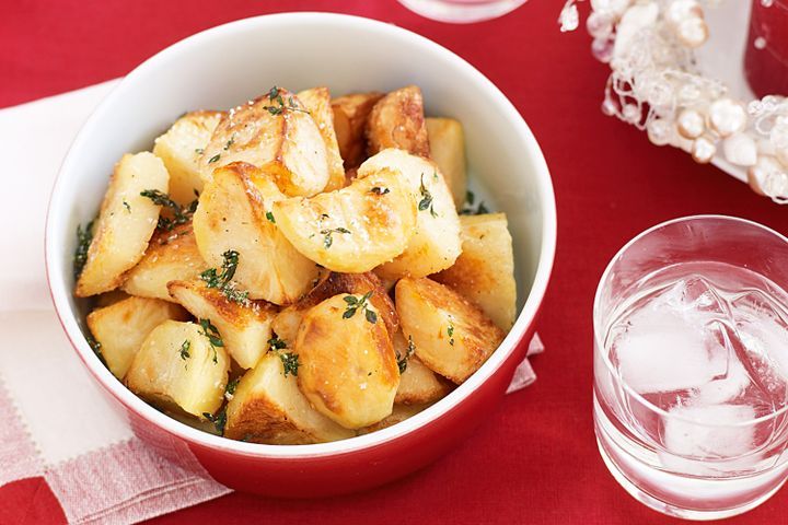 Cooking Vegetarian Potatoes with lemon thyme salt