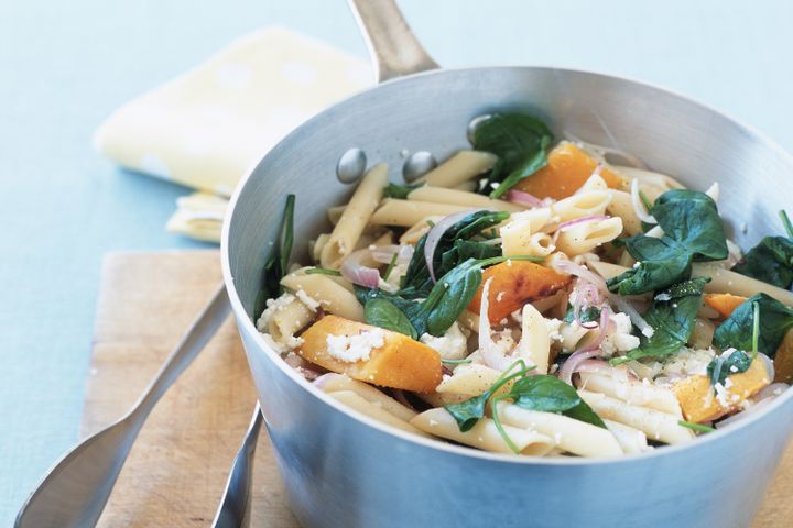 Cooking Vegetarian Pumpkin, spinach and ricotta penne