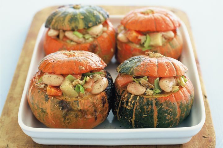 Cooking Vegetarian Pumpkins with bean stew