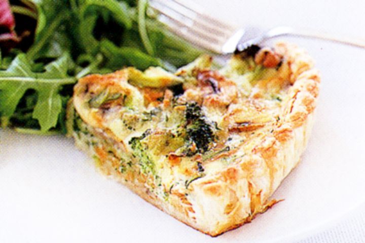 Cooking Vegetarian Reduced-fat vegetable quiche