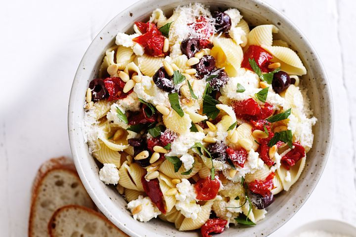 Cooking Vegetarian Ricotta and olive pasta