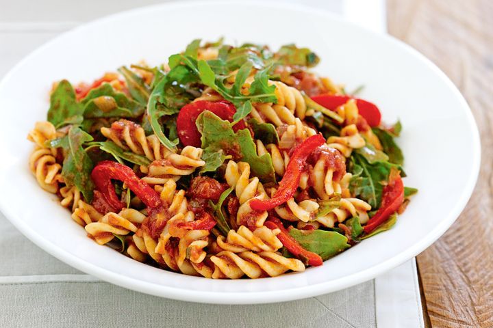 Cooking Vegetarian Roasted capsicum and rocket pasta