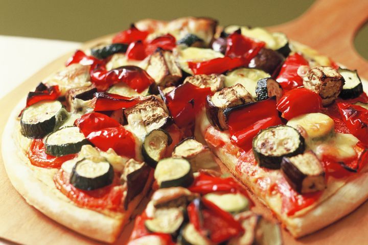 Cooking Vegetarian Roasted vegetable pizza