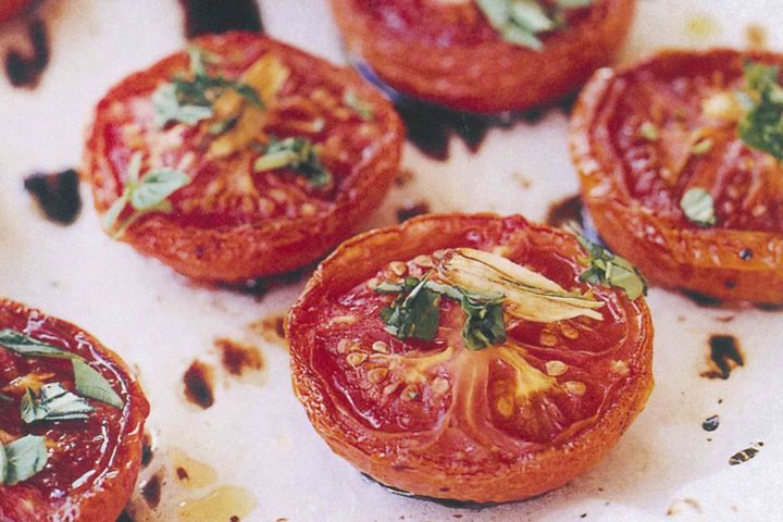 Cooking Vegetarian Slow-roast tomatoes