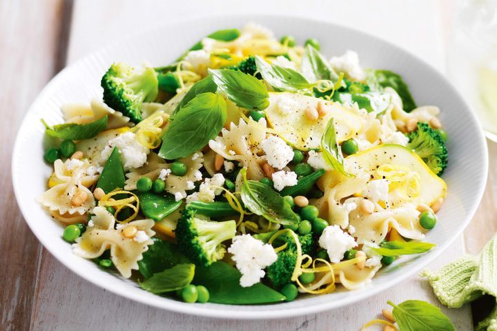 Cooking Vegetarian Spring vegetable pasta with ricotta