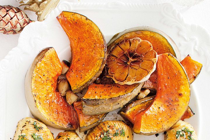Cooking Vegetarian Sticky pumpkin wedges with roasted garlic