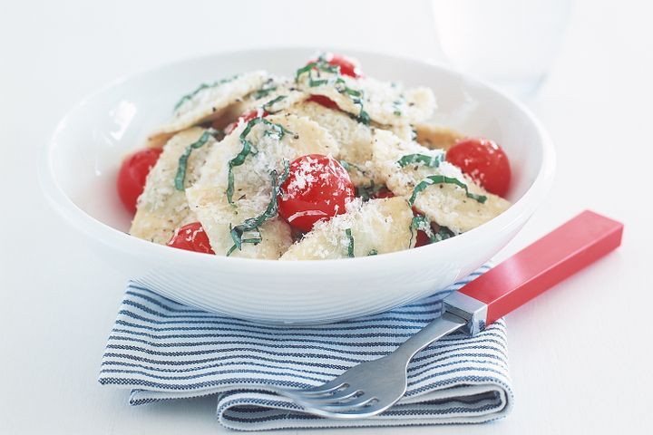 Cooking Vegetarian Tomato and basil agnolotti