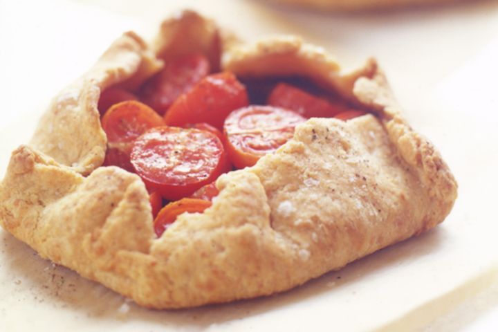 Cooking Vegetarian Tomato tarts