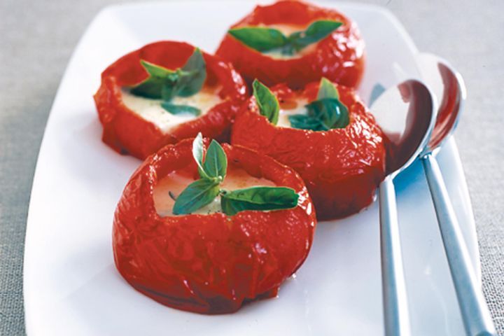 Cooking Vegetarian Tomatoes filled with bocconcini & basil