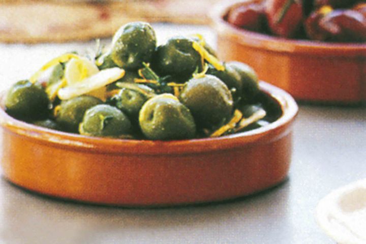 Cooking Vegetarian Warm marinated olives