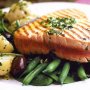 Chargrilled tuna, beans and potatoes with summer herb dressing