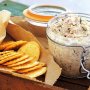 Creamy tuna and onion dip