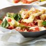 Rag pasta with tomato, basil and brie