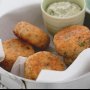 Salmon patties with lemon and herb mayonnaise