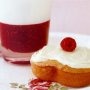 Vanilla cakes with vanilla & raspberry milkshake